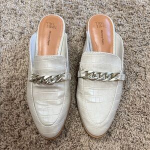 Time and Tru Cream Croc-Embossed Mules